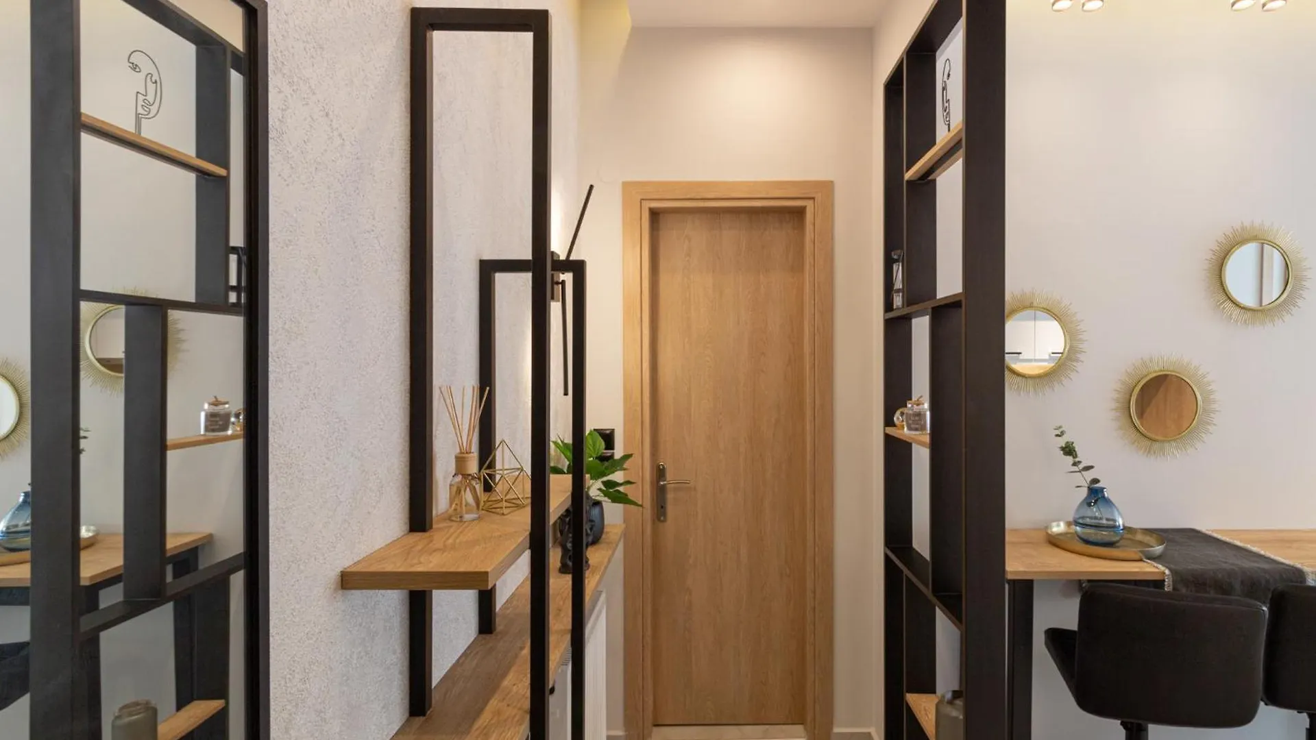 P Deluxe Suite2 Θεσσαλονίκη 0*,  Ελλάδα
