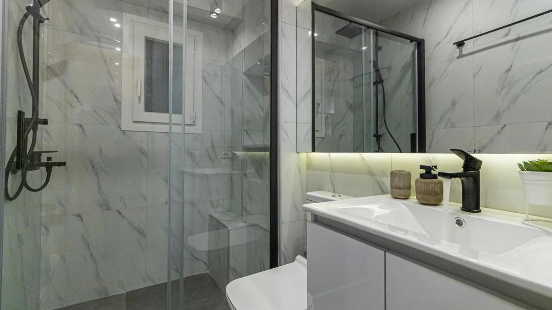 Apartment P Deluxe Suite2 Thessaloniki